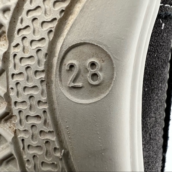 Apakowa Hook And Loop Gray Suede Loafers Size 28 Boy's - Picture 4 of 9